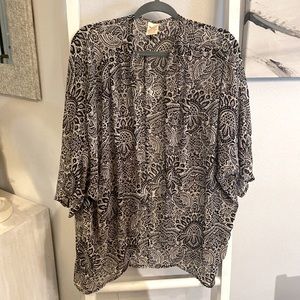 Sleeved XXL wrap/cover up